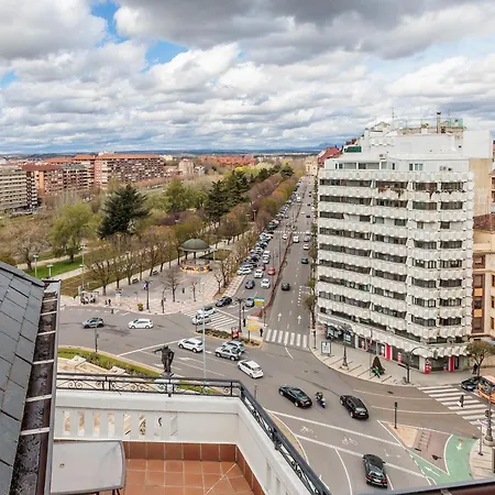 Baruhaus Atico Guzman * León