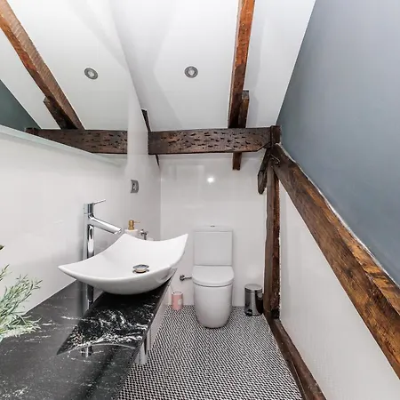 Lejlighed Baruhaus Atico Guzman León