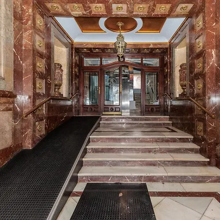 Baruhaus Atico Guzman León