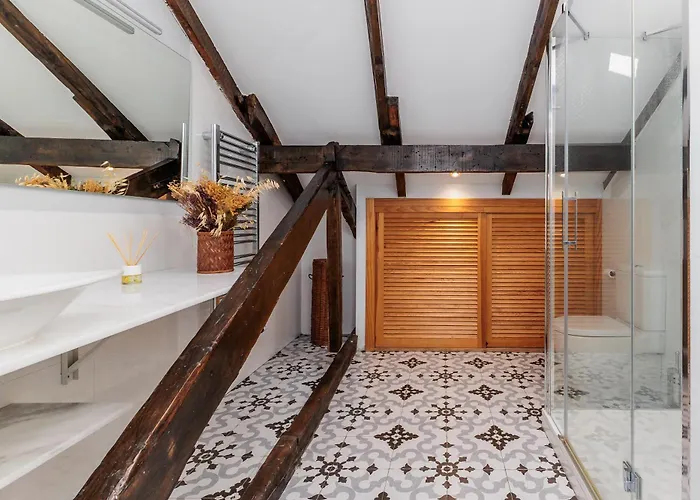 Baruhaus Atico Guzman * León