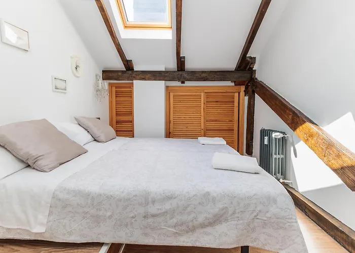 Appartamento Baruhaus Atico Guzman *